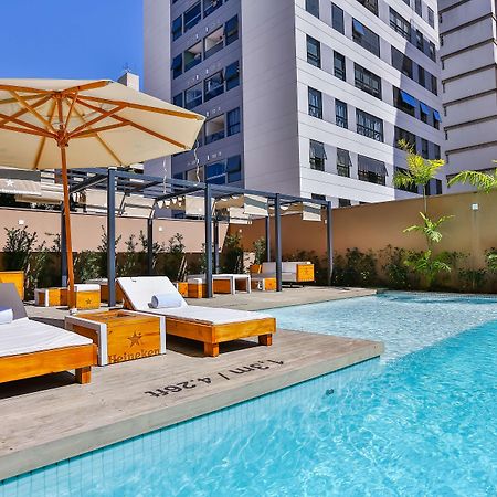 Hotel Radisson RED Campinas Campinas  Exterior foto The hotel's pool