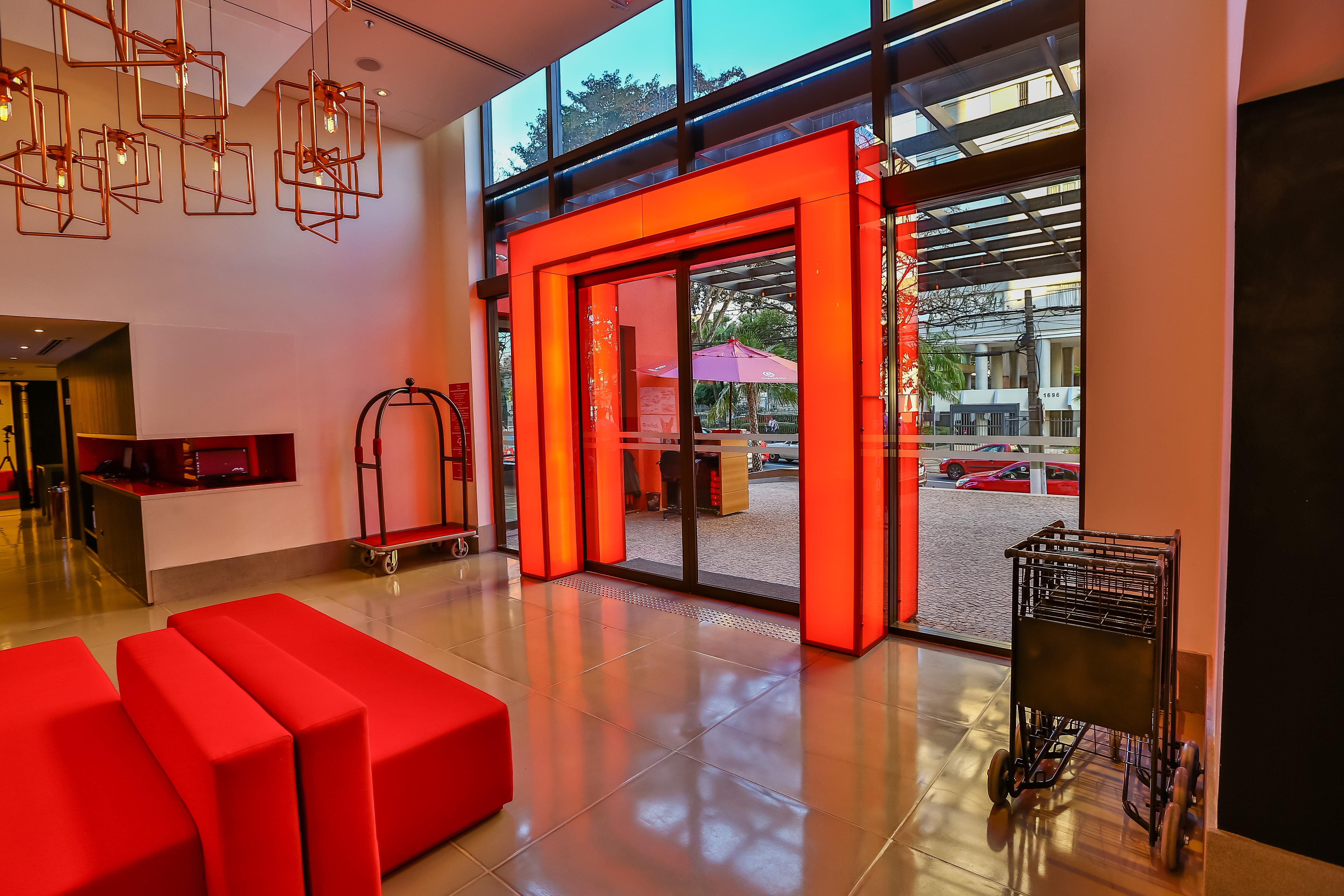 Hotel Radisson RED Campinas Campinas  Exterior foto Lobby
