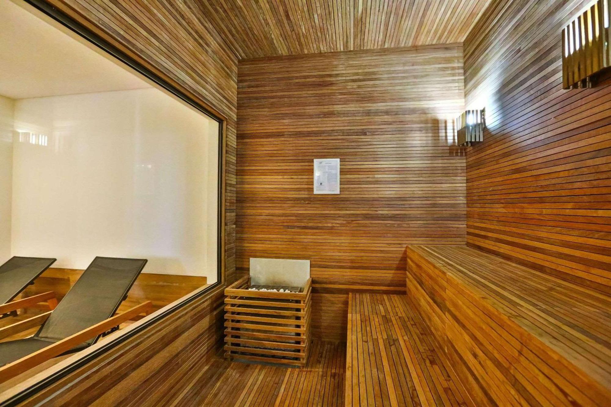 Hotel Radisson RED Campinas Campinas  Exterior foto A modern Finnish sauna