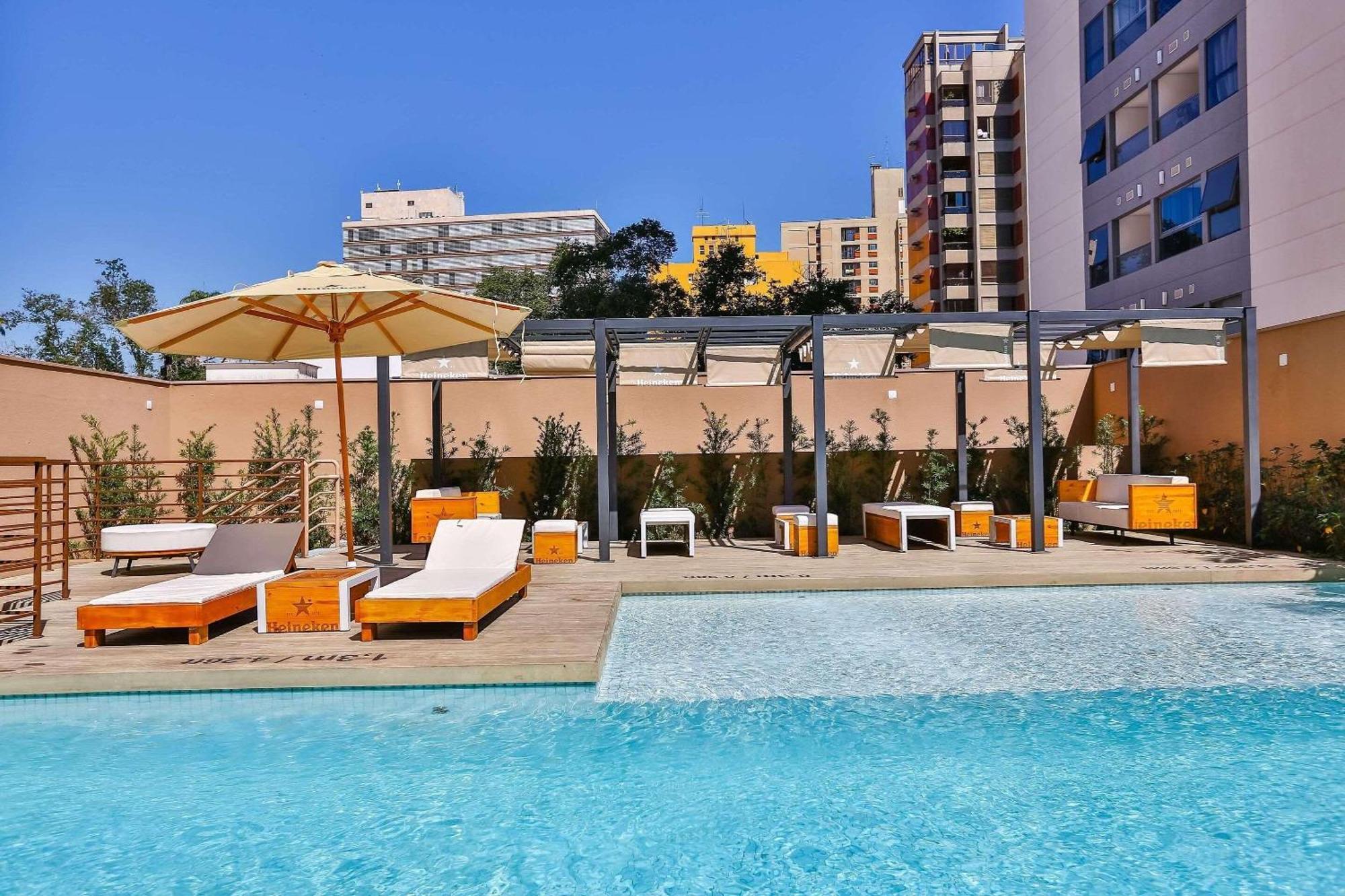 Hotel Radisson RED Campinas Campinas  Exterior foto The pool at the Standard Hollywood